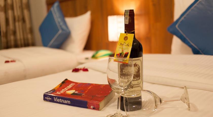 Hanoi Rose Flower Hotel & Spa Buitenkant foto